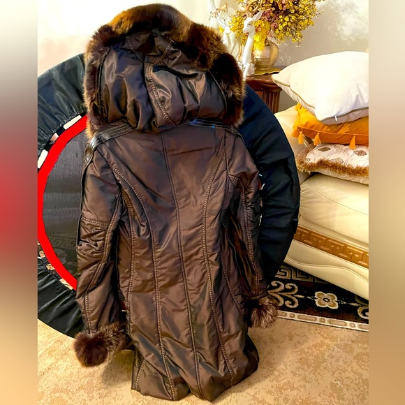 100% REAL Fur trim down belted coat leather buttons made in Italy size Small - Picture 2 of 12